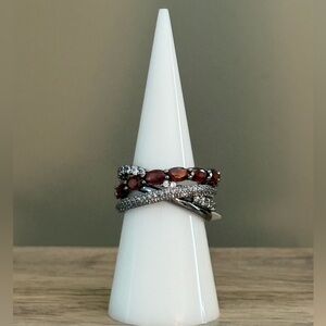 Bomb Party 2026 December Ring “Contour and Clarity” Size 8. Brand New!